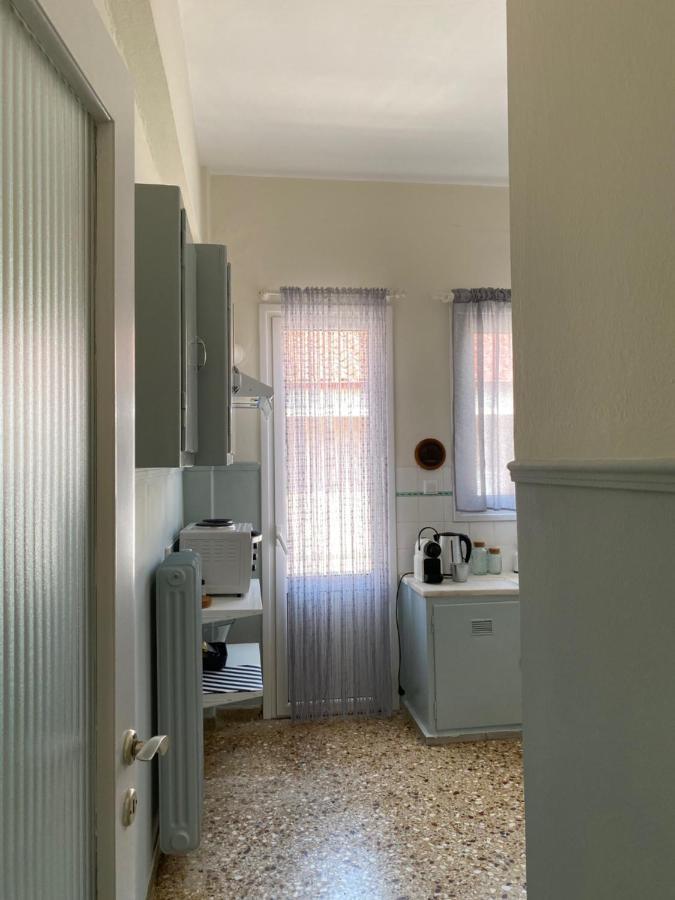 Darsiss - Agrinio Museum Apartment Экстерьер фото